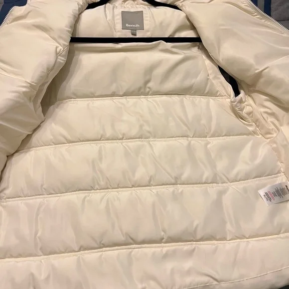 Bench Vest - Picture 2 of 4